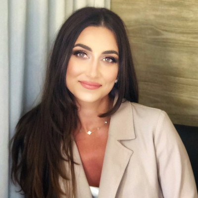 Picture of Julie Abbou, therapist in California