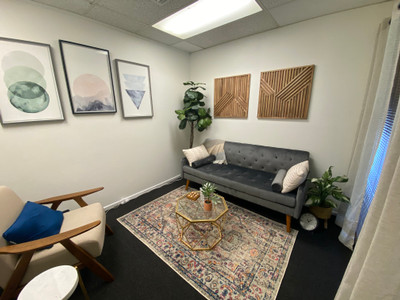 Therapy space picture #1 for Kelly Little, therapist in California