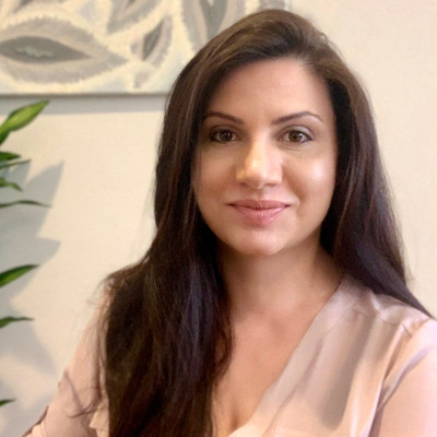 picture of therapist named Ani Martikyan