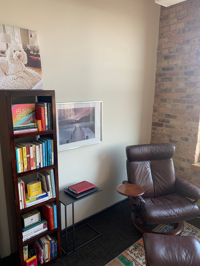 Therapy space picture #2 for Dr. Jo Marwil, therapist in Illinois