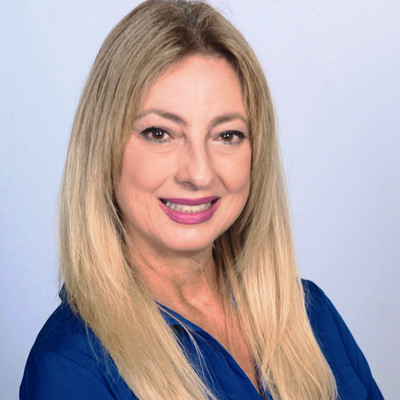 Picture of Dr. Carmen Ugalde, therapist in Florida