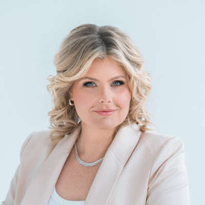 Dr. Erica Shick, PhD, LCPC | Missouri Therapist | MHM